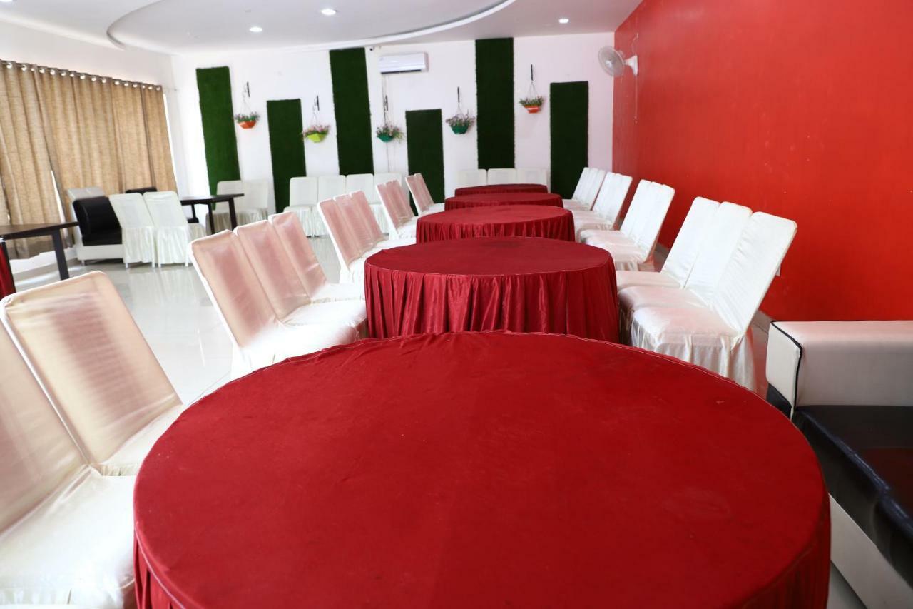 Diwan Hotel And Restaurant Surkhi 外观 照片