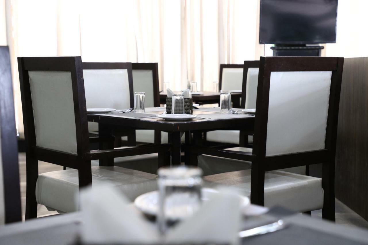 Diwan Hotel And Restaurant Surkhi 外观 照片