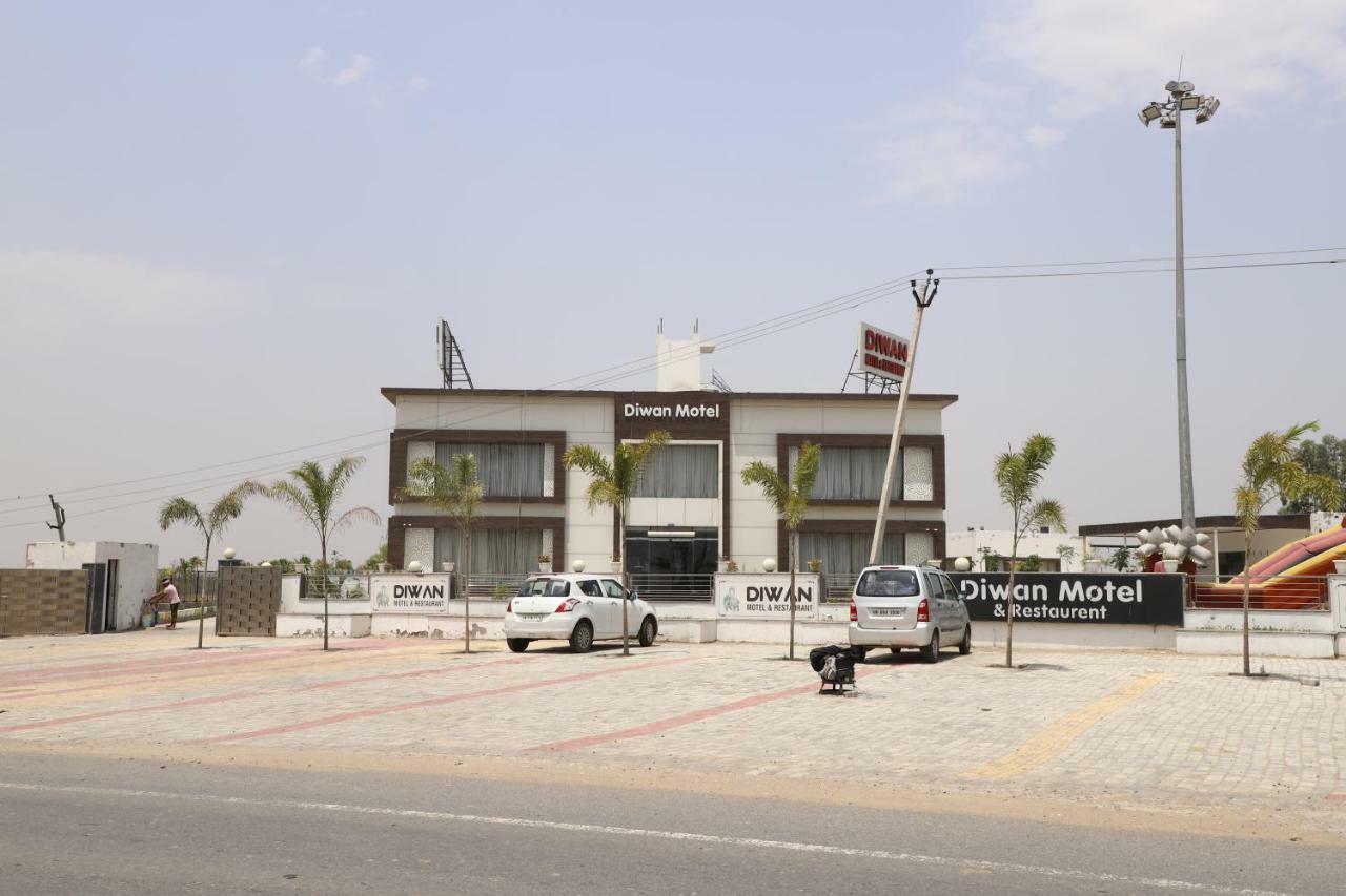 Diwan Hotel And Restaurant Surkhi 外观 照片