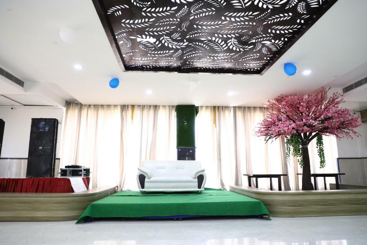 Diwan Hotel And Restaurant Surkhi 外观 照片